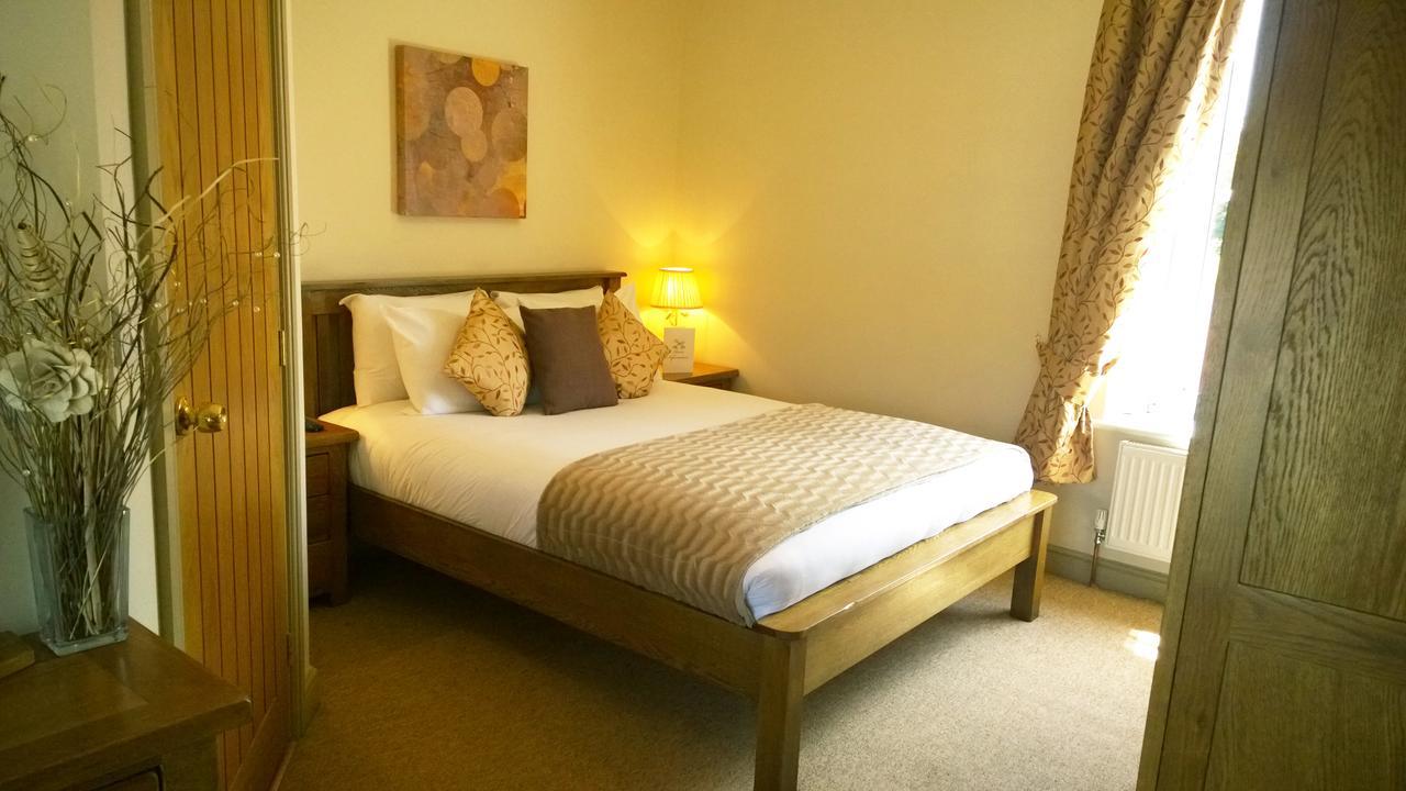 Cross Keys Inn Lydford-on-Fosse Bagian luar foto